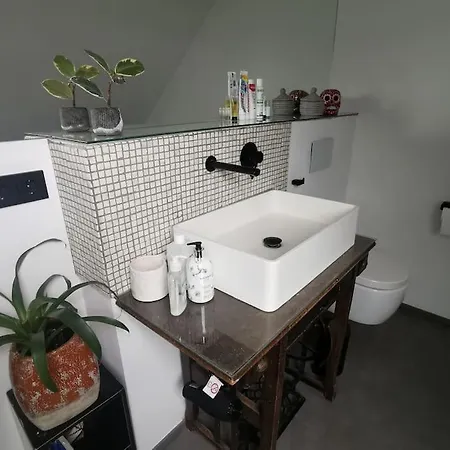 100m² Office Loft 10 Min Von Wurzburg Stadtmitte Apartment